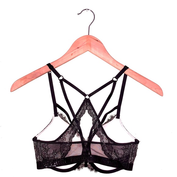 VS Very Sexy strappy lace push-up bra - Picture 2 of 3